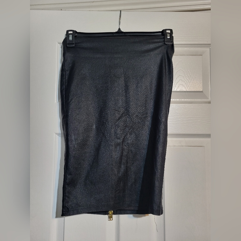 Elegant Black Women's Skirt